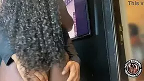 Eu Rebolo Na Rola Do Macho Da Minha Amiga Toda Vez Que Ela Tá No Banho Espero Que Ela Não Descubra Completo No Red E No Sheer.