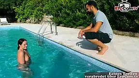 Deutsches Normales Mädchen Gefickt Am Pool Auf Mallorca