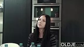 big dick fucks young tart