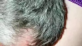 mature man eats girlfriend pussy