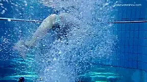 Anna Netrebko's underwater solo performance