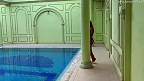 tiffany tatum masturbates poolside with a smile 😊