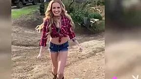 Scarlett Sage's juicy assets revealed