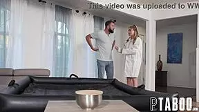 Anna Claire Clouds pounds patient in hospital