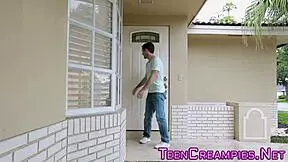 A teen fingers her creampied pussy in high definition