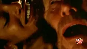 boa menina RIDES BIG BLACK COCK gostoso