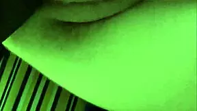 i'm this safada colegial with big tits, uh, on red days or something