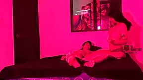 Оттрахал тугую пизду падчерицы, она проглотила каждую каплю спермы, обычный день!