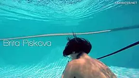 Brita Piskova feels intense pleasure masturbating underwater in the pool