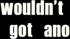 यो, उसके माउथ के लिए दो लोड्स, उसे पसंद आ रहा है! 😜