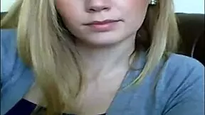 blonde camgirl shows blonde teen 18+ webcam voyeur masturbation