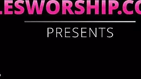 Teen Best Friends Explore Pussy Licking In Threesome!