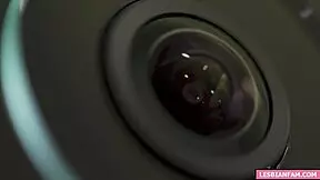 i'm in dis perfect threesum wit two beautifull babes