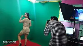 PHOTO SESSION FOR DANA WITH TEEN GROUP