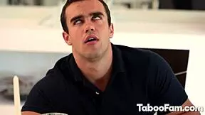 Angel Small 18+ In Roleplay: Pussy Eaten, Gives Blowjob, Then Laid