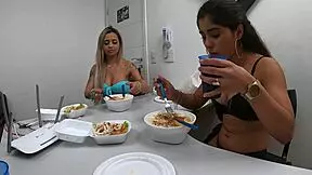 Izabela Pimenta shows off her big curves