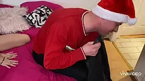 teen eats cum from old santa claus at christmas! 🎅🍆