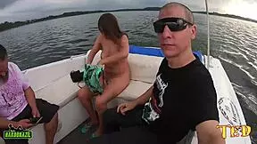 Paola Gurgel shows her big ass on the boat at Guarapiranga reservoir