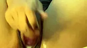 novinha gostosa deixou seu colega de quarto fuder sua bucetinha e gozar ela todinha aproveitamos antes que alguem chegasse rosa vermelha