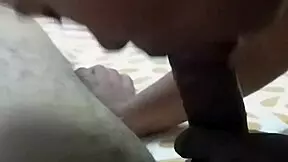 החברה שלי ממנגואה נותנת לי את הראש הכי טוב אי פעם, רק רגוע