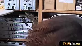 Sporty ebony sholifter teen 18+ chick gets rough fucked