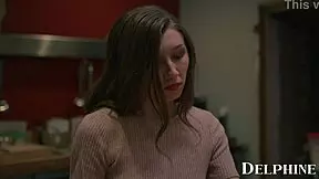 Delphine Films- Maya Woulfe drążona przez dwa masywne kutasy