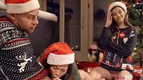 kacie castle vina sky her family pies night before xmas