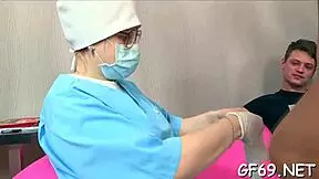Amateur teens reach ultimate climax