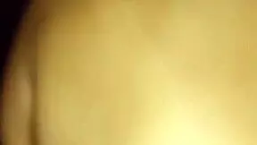 Mature latina sucking and riding young guy rough 😈