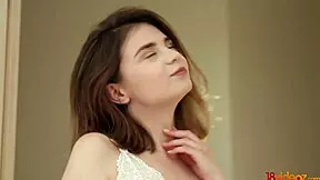 teen bella gray seduces her boyfriend in close-up scene