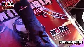 شيباري XXX يستكشف مراهقة 18+ مربوطة في الخضوع الجنسي