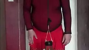 i'm a sissy who swallows piss, dont care who sees