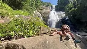 Amateur backstage lets pretinha 18 enjoy lingerie lesbian tattoo pussy in outdoor waterfall