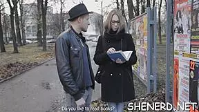 Smashing a nerdy girlfriend 😈