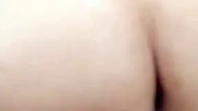 this young japanese wife twerks and shows her ass in the hotel bathtub! 🍑