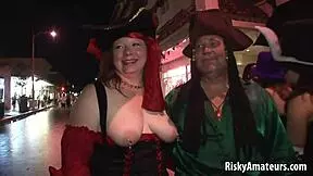 Naked Sexy Amateurs, Wanna See Fun on the Street?