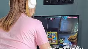 Girl Next Door Learns Overwatch Gaming Tutorial