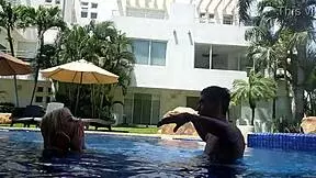 Mexican Girlfriend Blows After Pool Swim