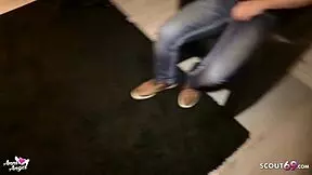 Schwarzer freier zieht kondom runter von deutsch teen hure anni