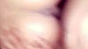 Gritando de Placer in Intense Homemade Action