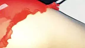 encuentro a mi vecina encuerada en mi cuarto