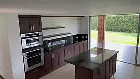 Amateur realtor's secret life revealed