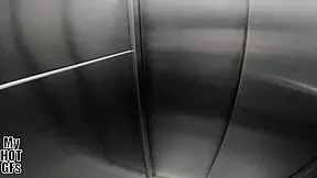 tiktoker linda wakes her boyfriend up. he fucks her and leaves her pussy full of cum.