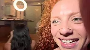 wife gave friend's pussy as christmas gift 😈