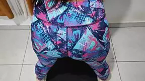 Deliciosa Joven 18 Latina Morena Colombiana Follada Por Entrenador Recibe Semen