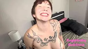 Rilee's House Call: Pretty Young Girl Masturbating Shaved Pussy In Bedroom