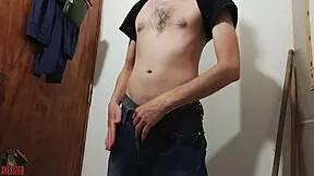 Working two jobs simultaneously leads to bathroom cumshot with monster cock