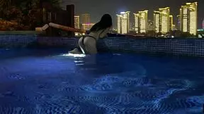 picked up a cute brunette by the pool, came in just three minutes