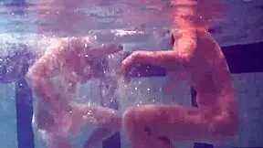 Katka Barbara bounce tits underwater