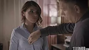 This quickie fuck leads to gaping and rough anal